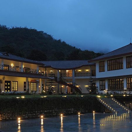 Amritara Ambatty Greens Resort Virajpet Buitenkant foto