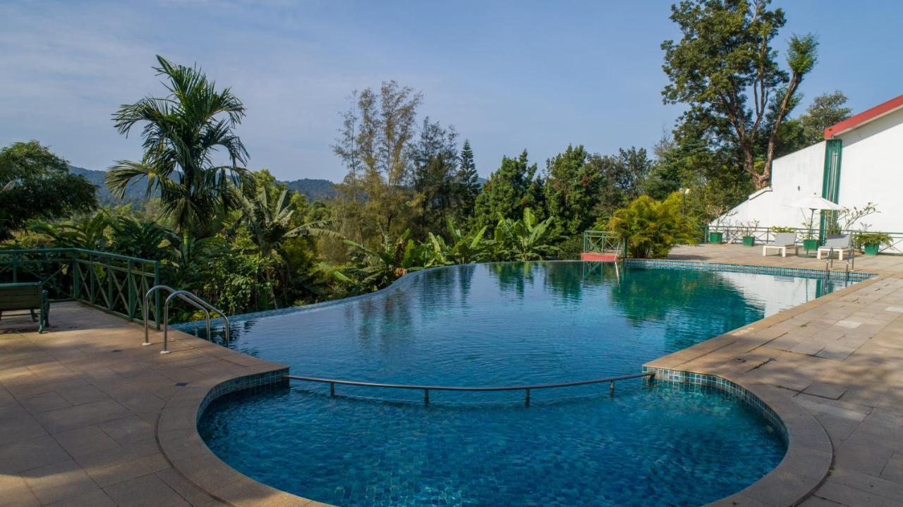 Amritara Ambatty Greens Resort Virajpet Buitenkant foto