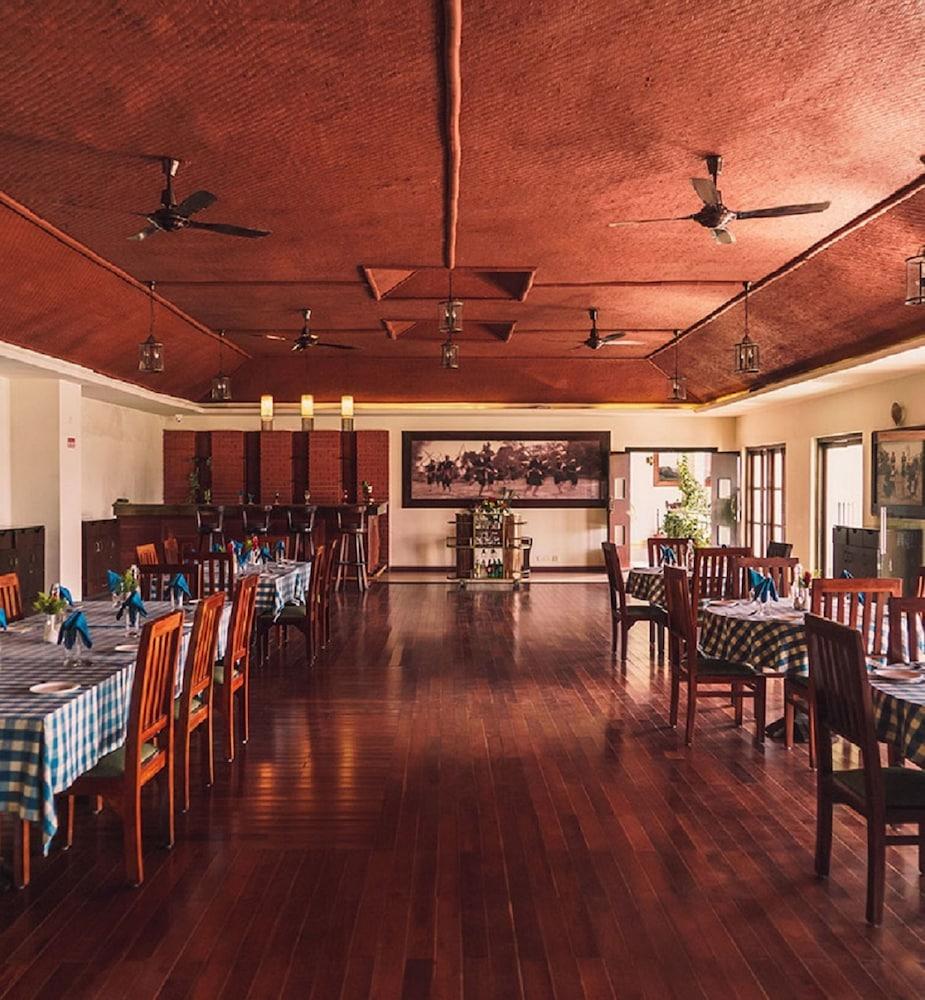 Amritara Ambatty Greens Resort Virajpet Buitenkant foto