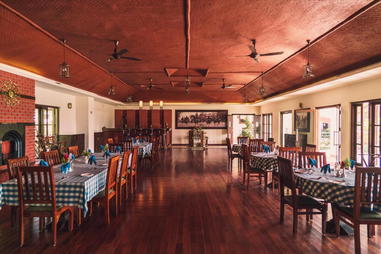 Amritara Ambatty Greens Resort Virajpet Buitenkant foto