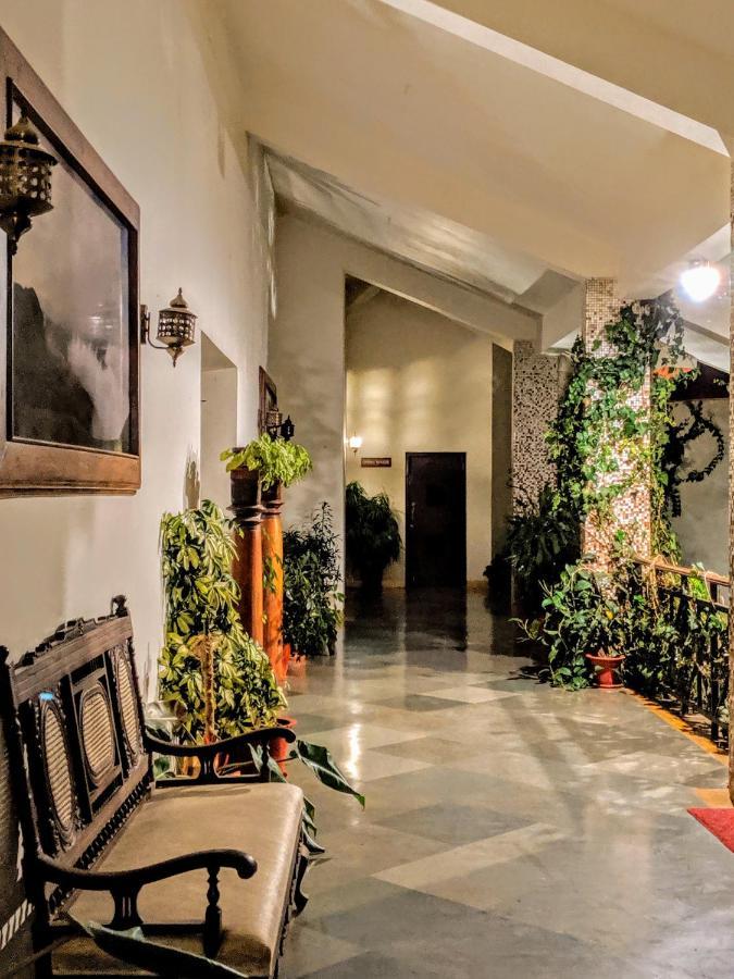 Amritara Ambatty Greens Resort Virajpet Buitenkant foto